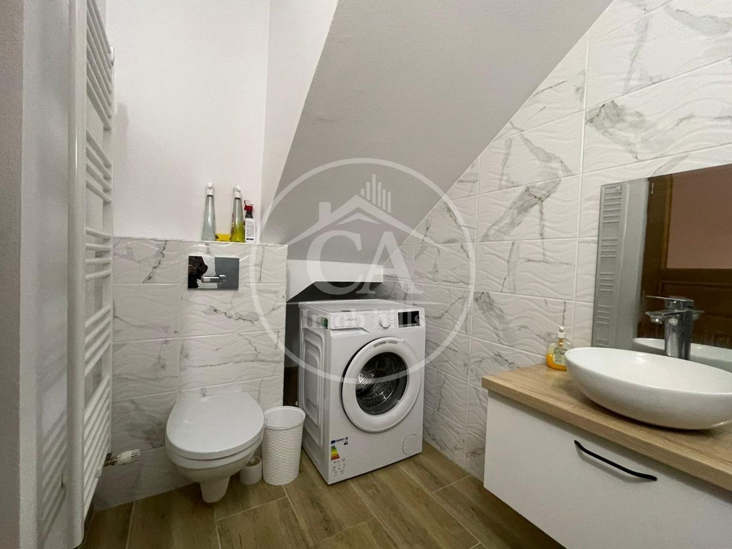 Casa de inchiriat cu 4 camere  tip duplex in cartier Viena, Oradea - Poză 12