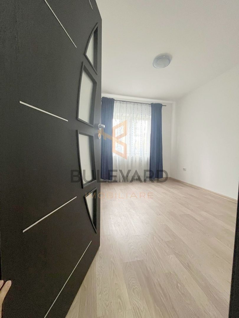 Apartament 3 camere etaj 1, zona centrala! - Poză 5