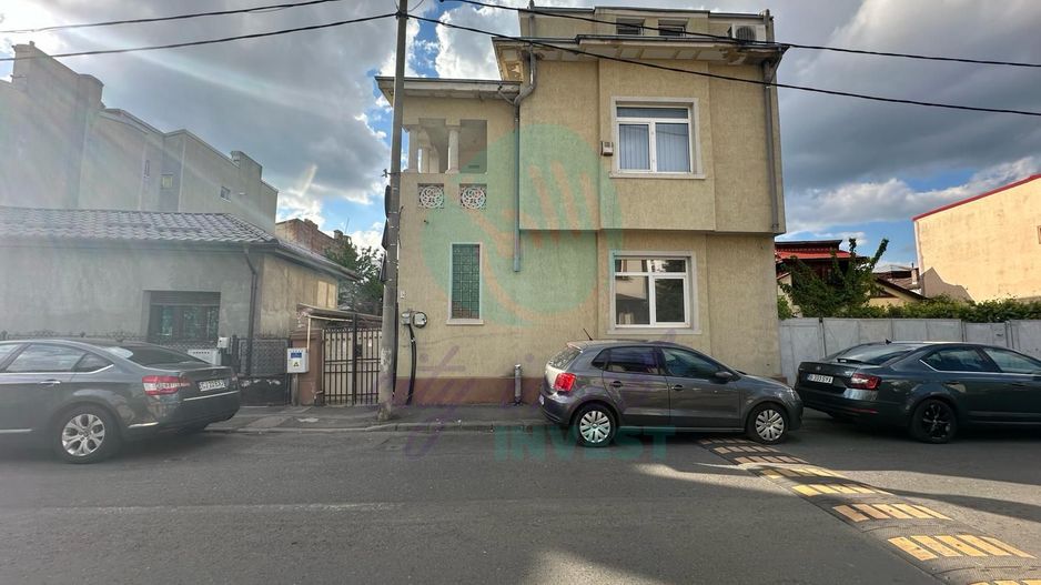 3 camere la vila in zona Calea Calarasilor - Poză 16