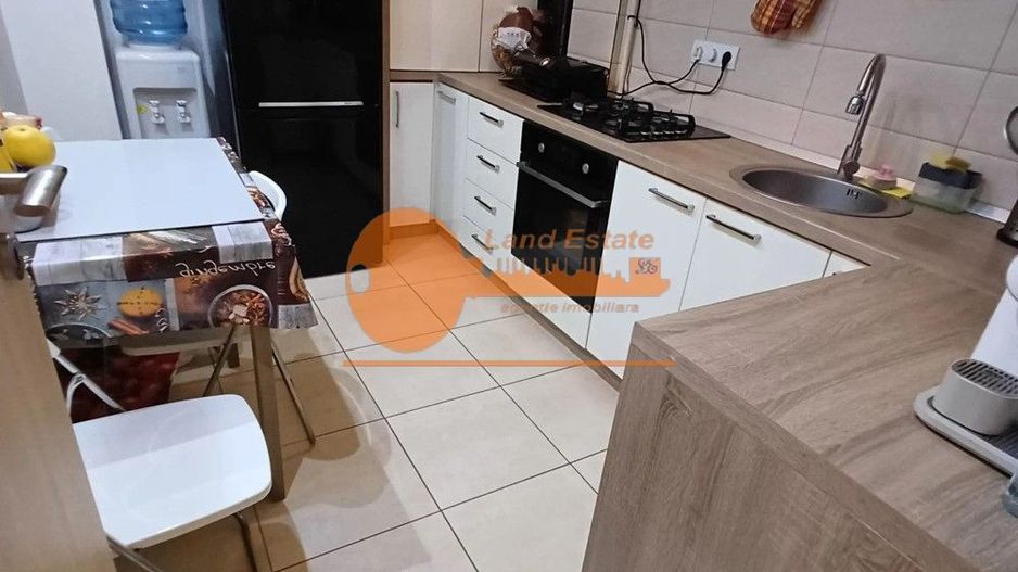 apartament 3 camere – zona Mihalache - metrou 1 Mai - Poză 3
