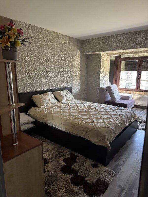 Apartament elegant 3 camere, 110 mp, vedere panoramică pe Bulevardul Decebal - Poză 1