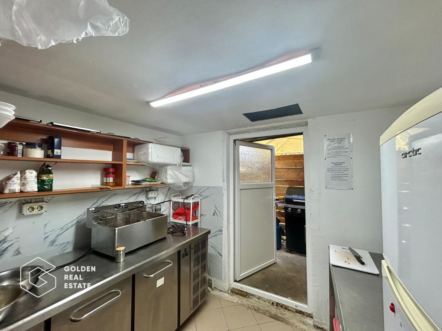 Afacere la cheie, Strand Neptun Arad - Poză 6