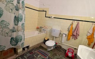 Apartament 3 camere in casa, central, terasa, garaj, gradina, Campina - Poză 8