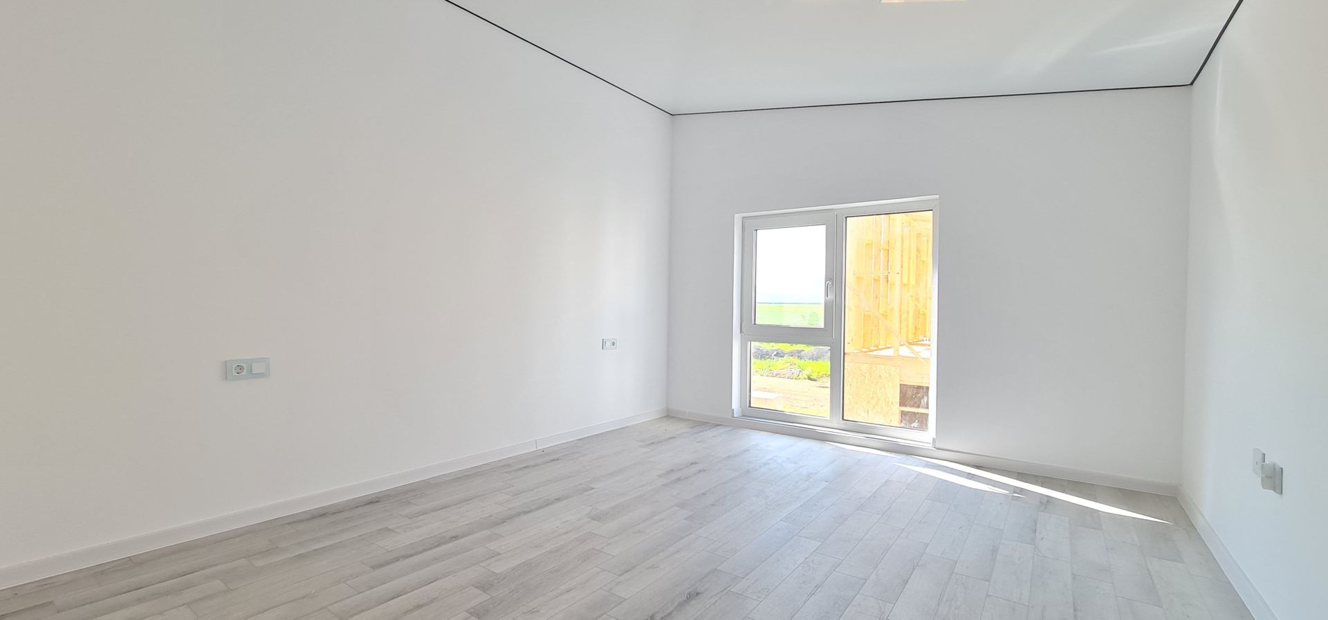 Casa individuala 4 camere 3 bai garaj Cartier Izvor Tarlungeni Brasov - Poză 3