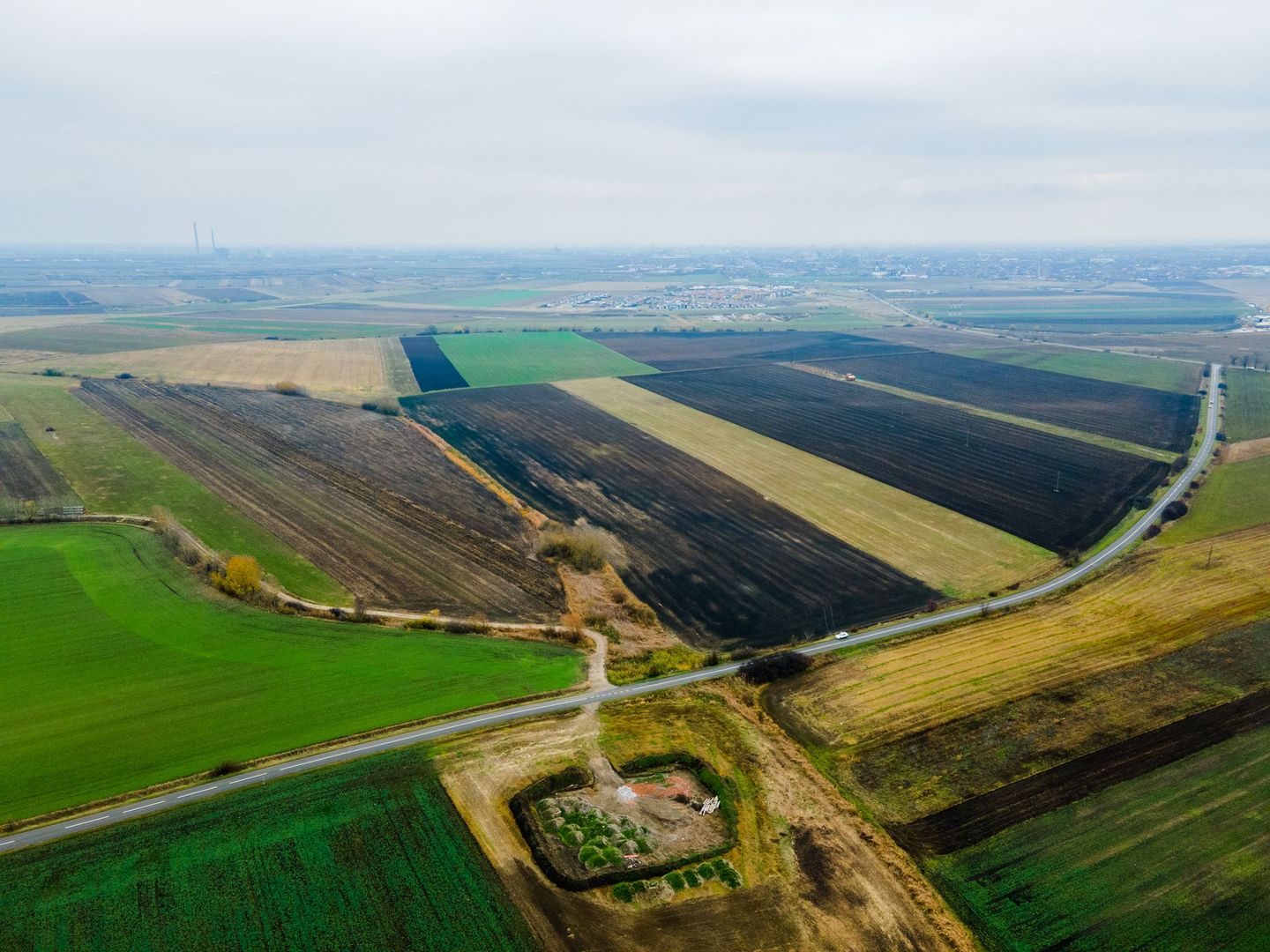 Teren Sânpaul lângă șosea - Poză 5
