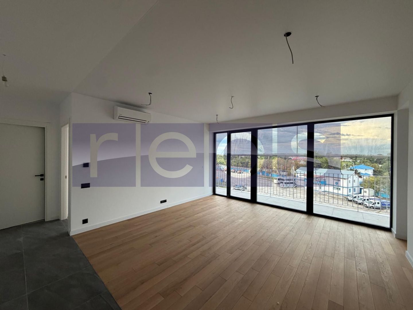 VANZARE CESIUNE APARTAMENT 2 CAMERE | ONE DISTRICT | 49MP-TERASA 11MP - Poză 3