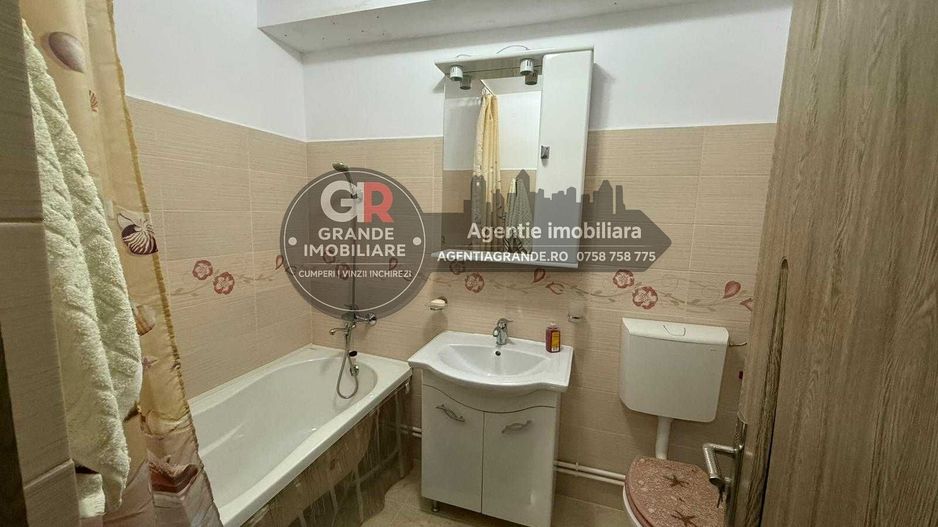 Str Babadag apartament 2 camere renovat, centrala gaz - Poză 5