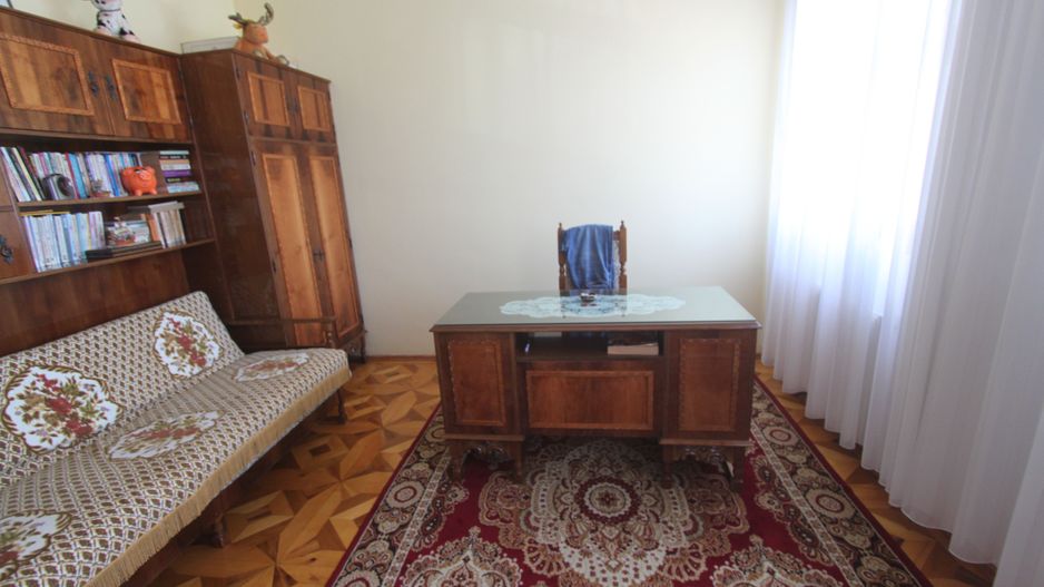 Casă / Vilă cu 8 camere de vânzare în zona Semicentral - Poză 26