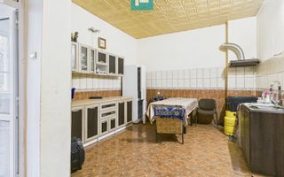 CONAC IMPRESIONANT ÎN GHIOROC - Poză 30