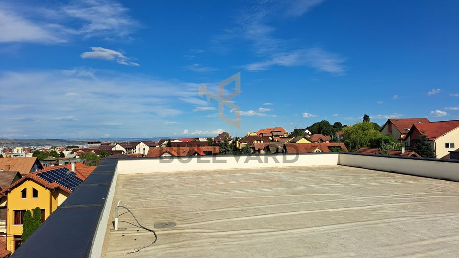 Penthouse 150 mp utili+ terase 200 mp+ 2 parcari subterane +curte 120 mp - Poză 11