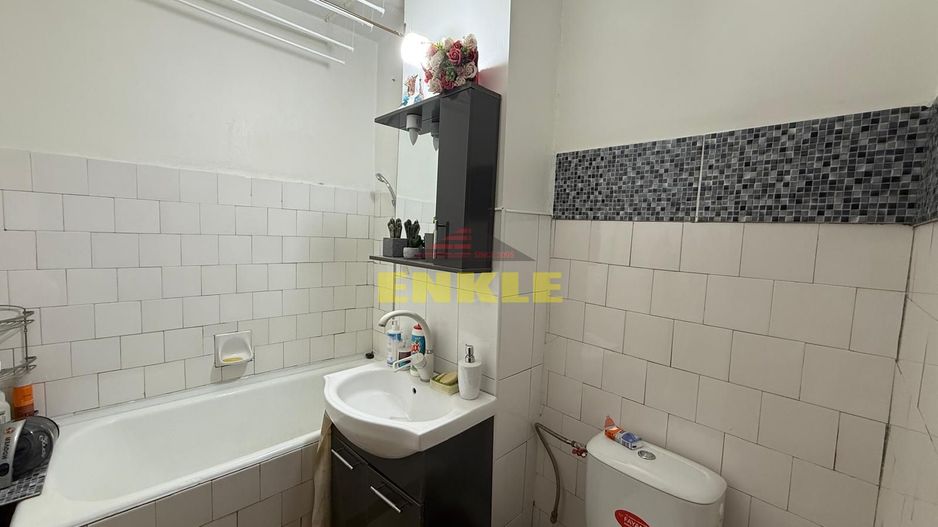 De vânzare apartament 4 camere decomandat, etaj 1 – zona Capat la 1 - Poză 6