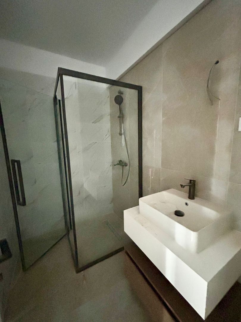 Apartament cu 3 camere de vânzare în Muzeul Apei, Floresti - Poză 5
