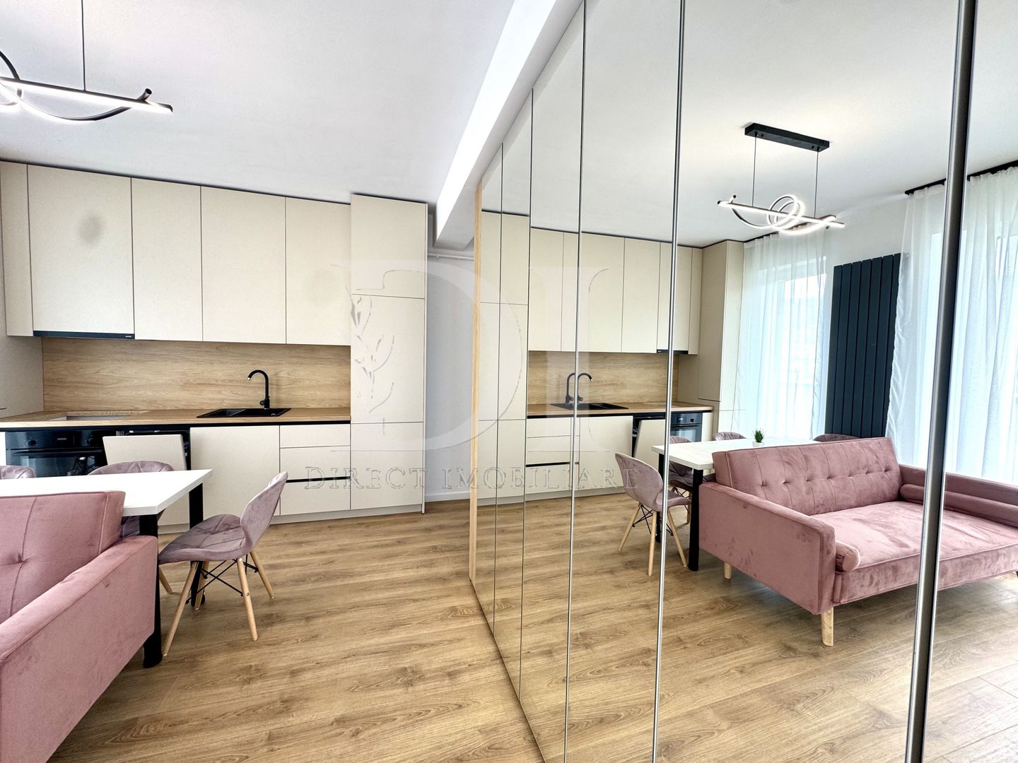 Apartament la cheie / terasa 22 mp / Zona Terra - Poză 3