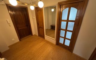 Apartament cu 3 camere, 85 mp, Zona Central - Poză 11