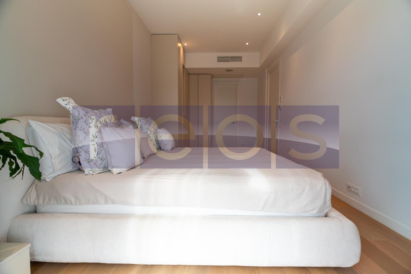 VANZARE APARTAMENT 3 CAMERE 100MP | ONE VERDI | ULTRAFINISAT | PARCARE - Poză 10