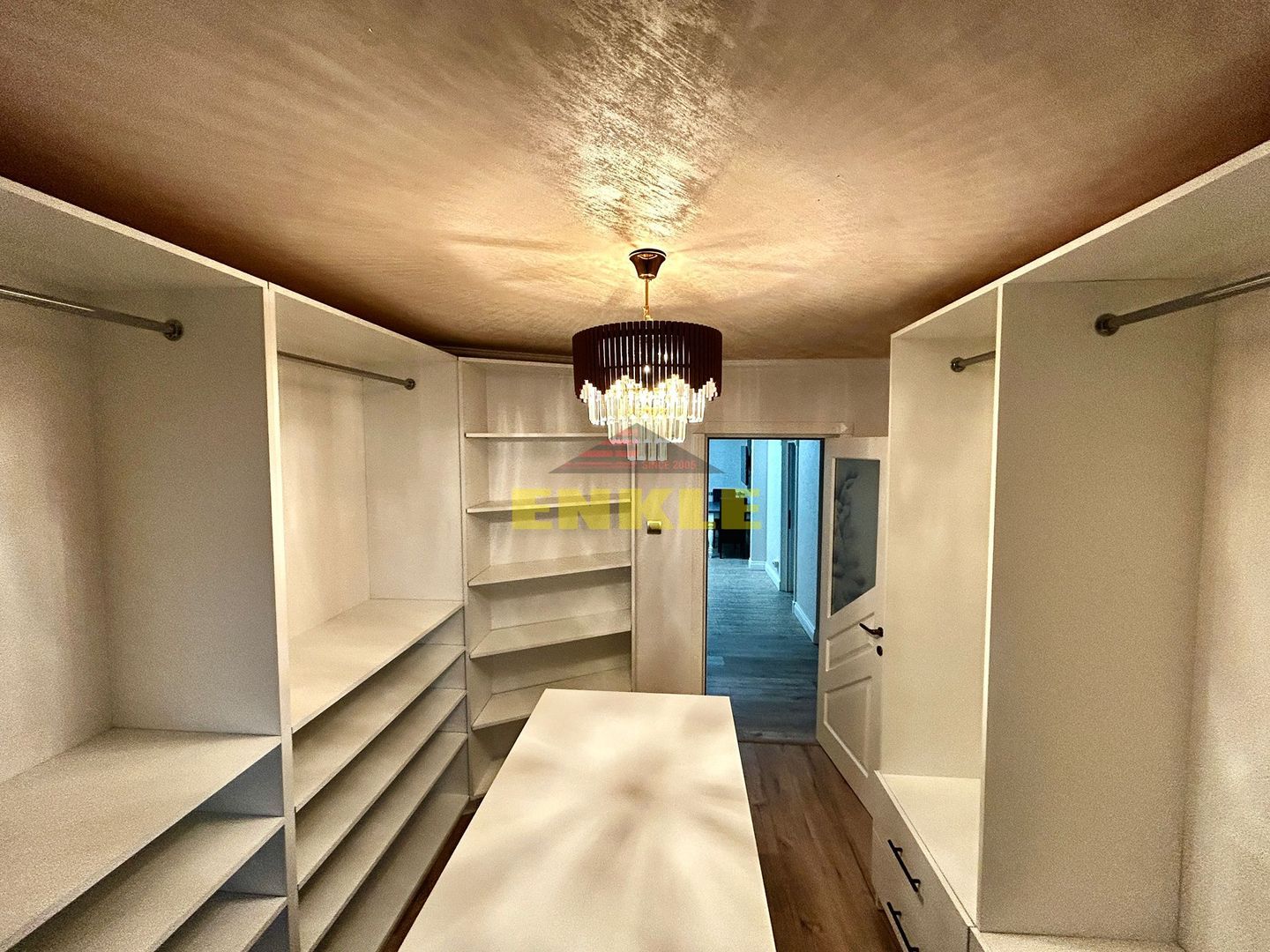 De vanzare apartament cu 3 camere, zona Piata Mare. - Poză 5