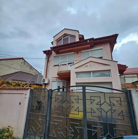 Casa- zona Spitalul nr1 - Poză 1