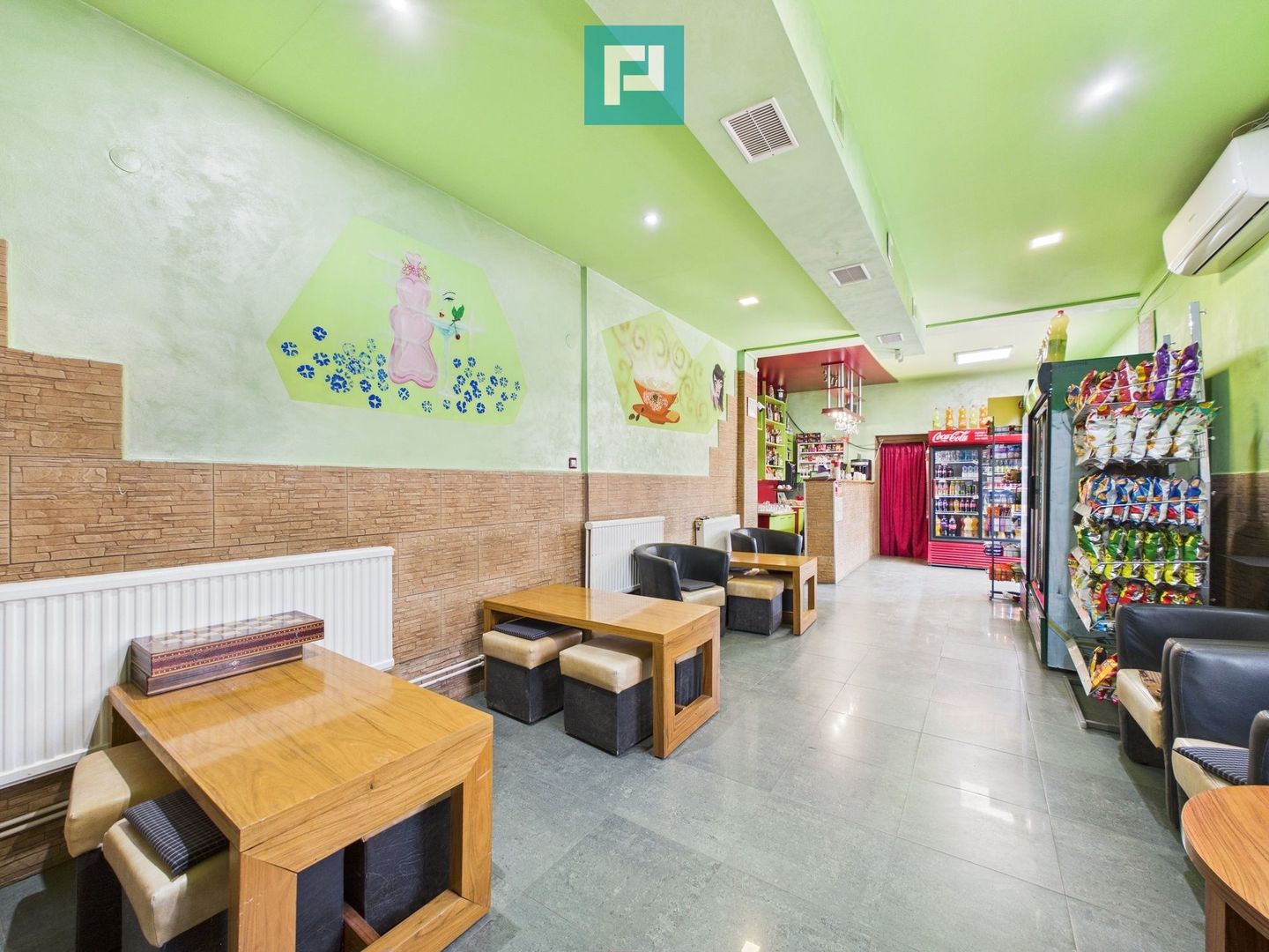 Casa cu potential multiplu in Curtici - Poză 13