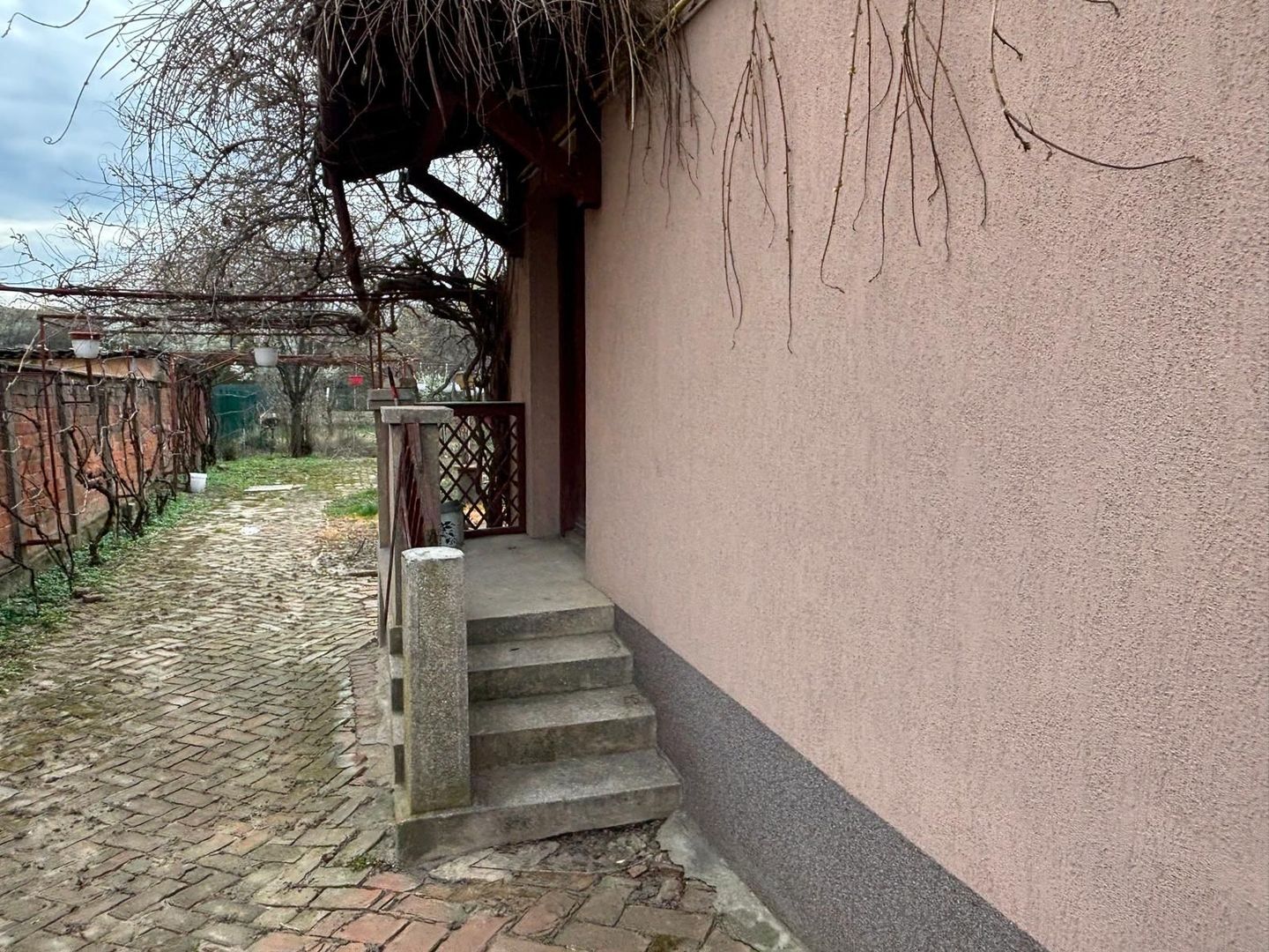 Casa pe parter cu acces auto - Poză 4