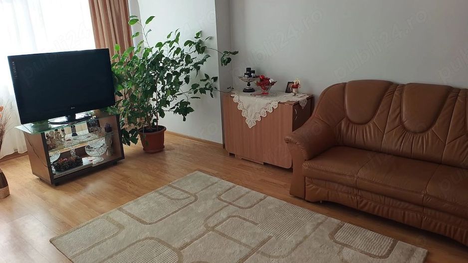 Apartament 3 camere, etaj 1, - Poză 2