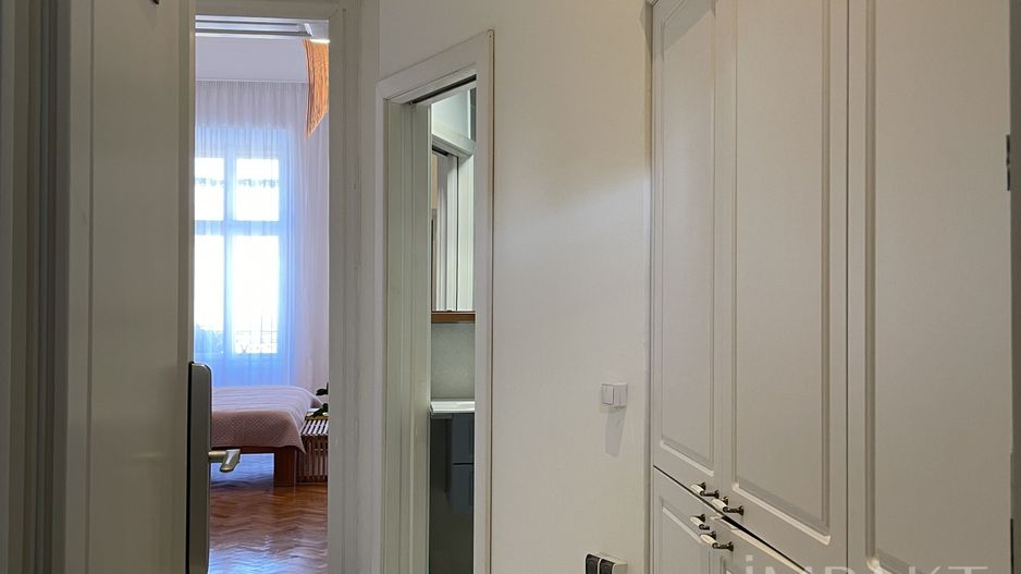 Locuinta eleganta în centrul Clujului - Poză 13