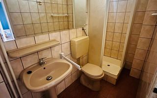 Apartament la casa zona Lipovei - Poză 7