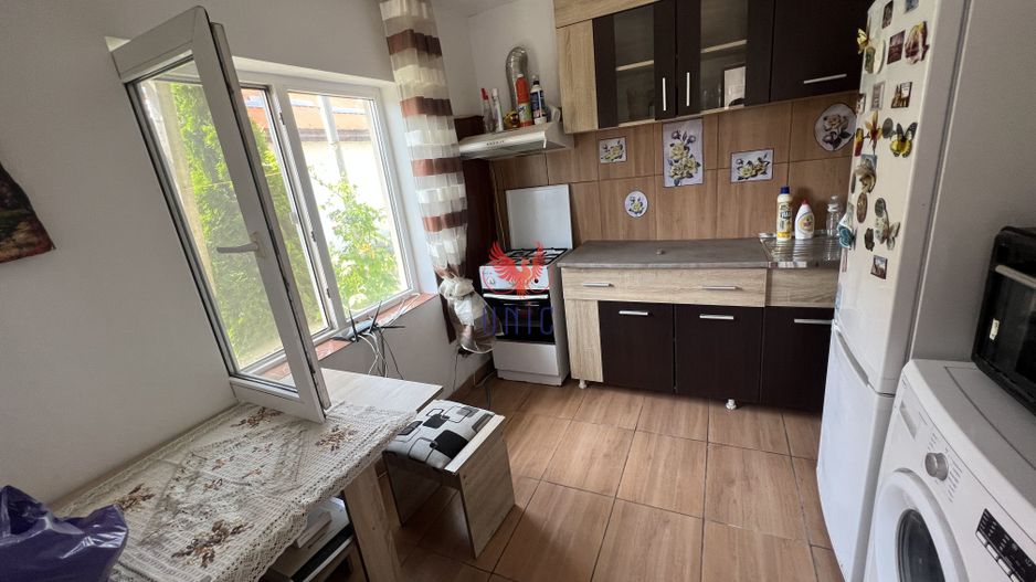 Casa Impartita in 3 Apartamente, Bariera Valcii - Poză 16