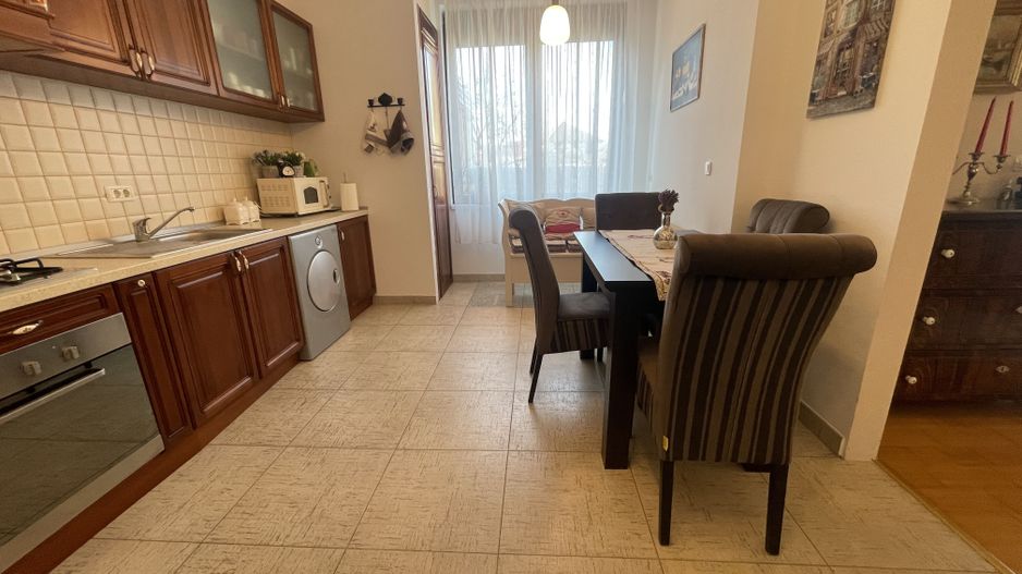 Casa eleganta si luminoasa,situata in zona de case -Mehala - Poză 5