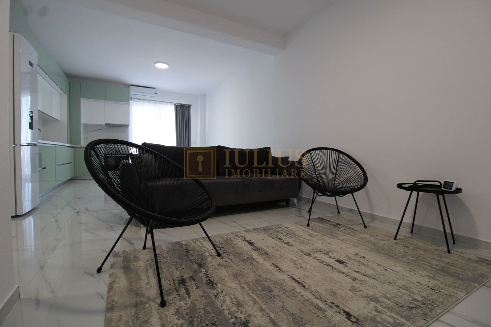 3 camere spațioase decomandate, loc de parcare/langa profi Petre Tutea - Poză 1