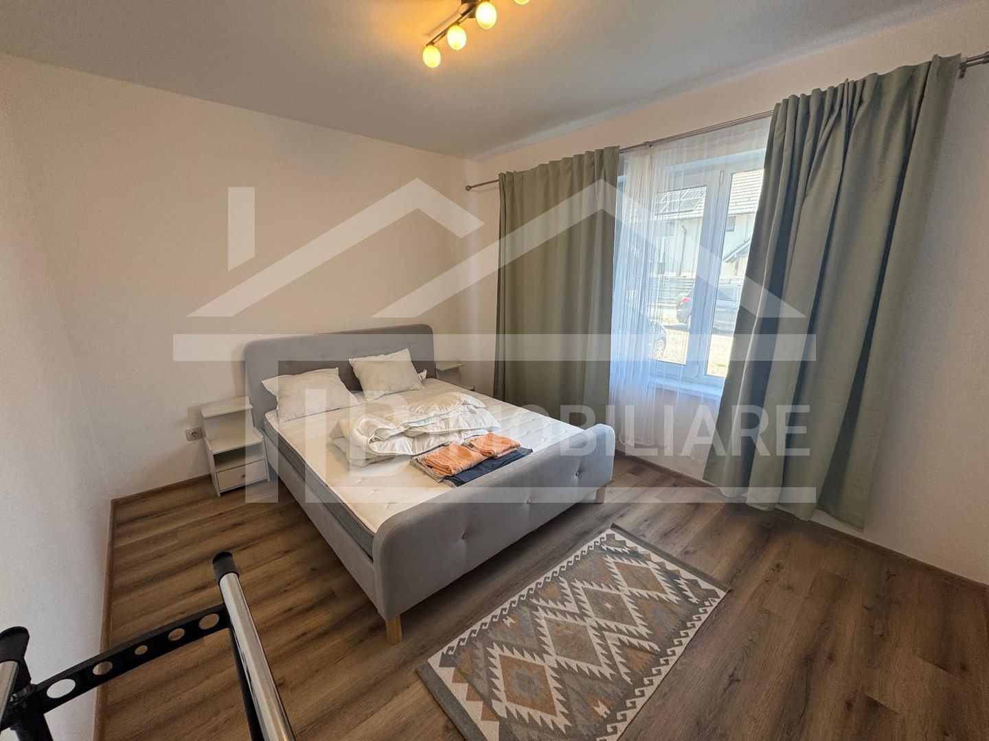 Casa individuala cu 5 camere, 100 mp, Zona Sangiorgiu de Mures - Poză 8