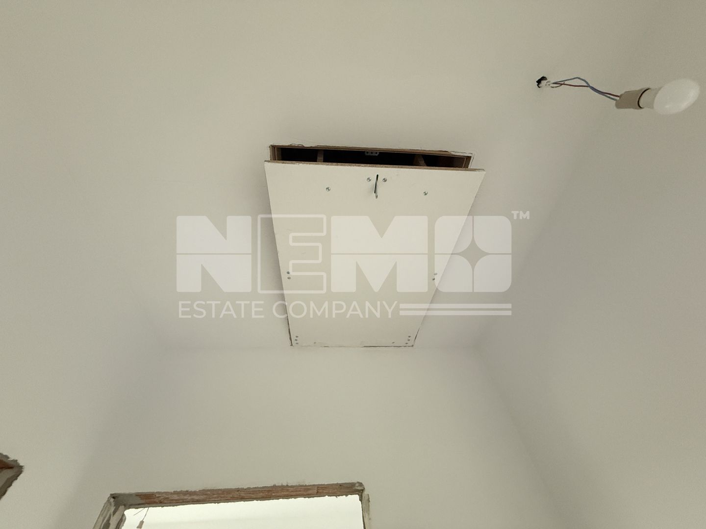 CASA CU 11 ARI TEREN - DRUM PRIVAT - LIVADA - Poză 5