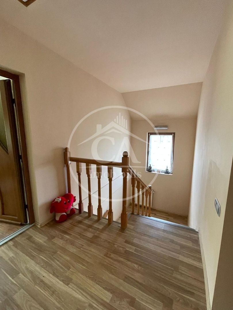 Casă de vanzare cu 3 camere în Cartierul Tineretului, Haieu, Bihor - Poză 15