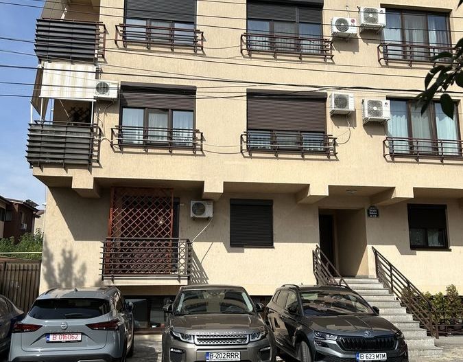 De Vanzare Apartament cu 3 camere - Bucurestii Noi, Laminorului - Poză 14