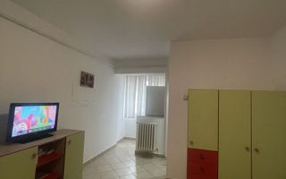 Inchiriez garsoniera langa policlinica nicolina - Poză 1