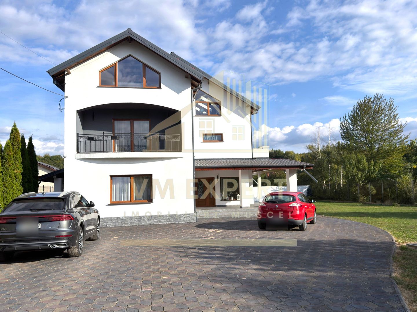 CASĂ 5 CAMERE TEREN 1600 MP CAMPULUNG - Poză 1