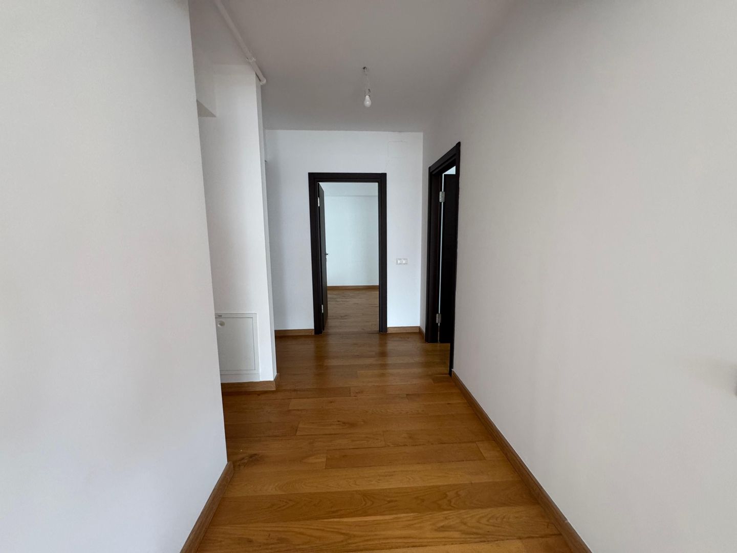 3 CAMERE| UPGROUND - Poză 8