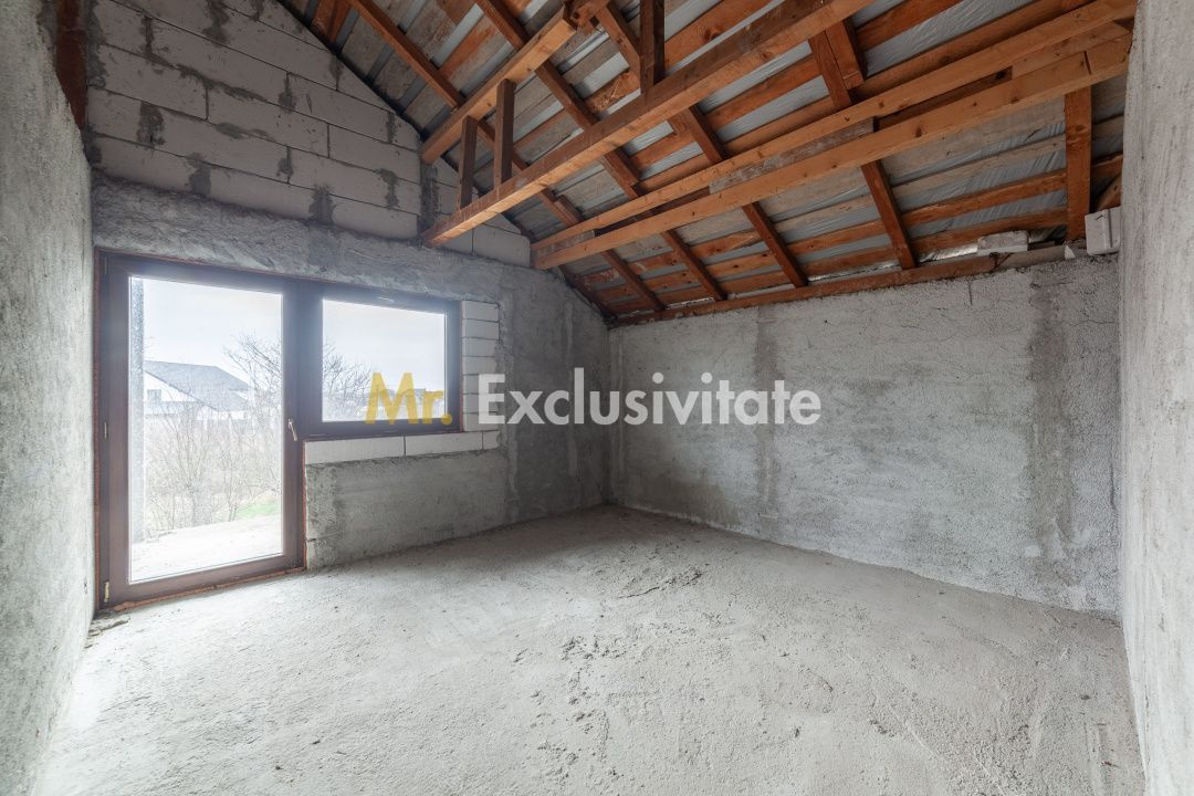 Casa sptioasa cu potential real in Maracineni la 5 pasi de Pitesti-Arges! - Poză 12
