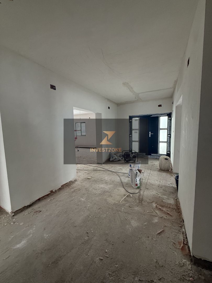 Casă cu proiect deosebit în Livada de Bihor - Poză 9