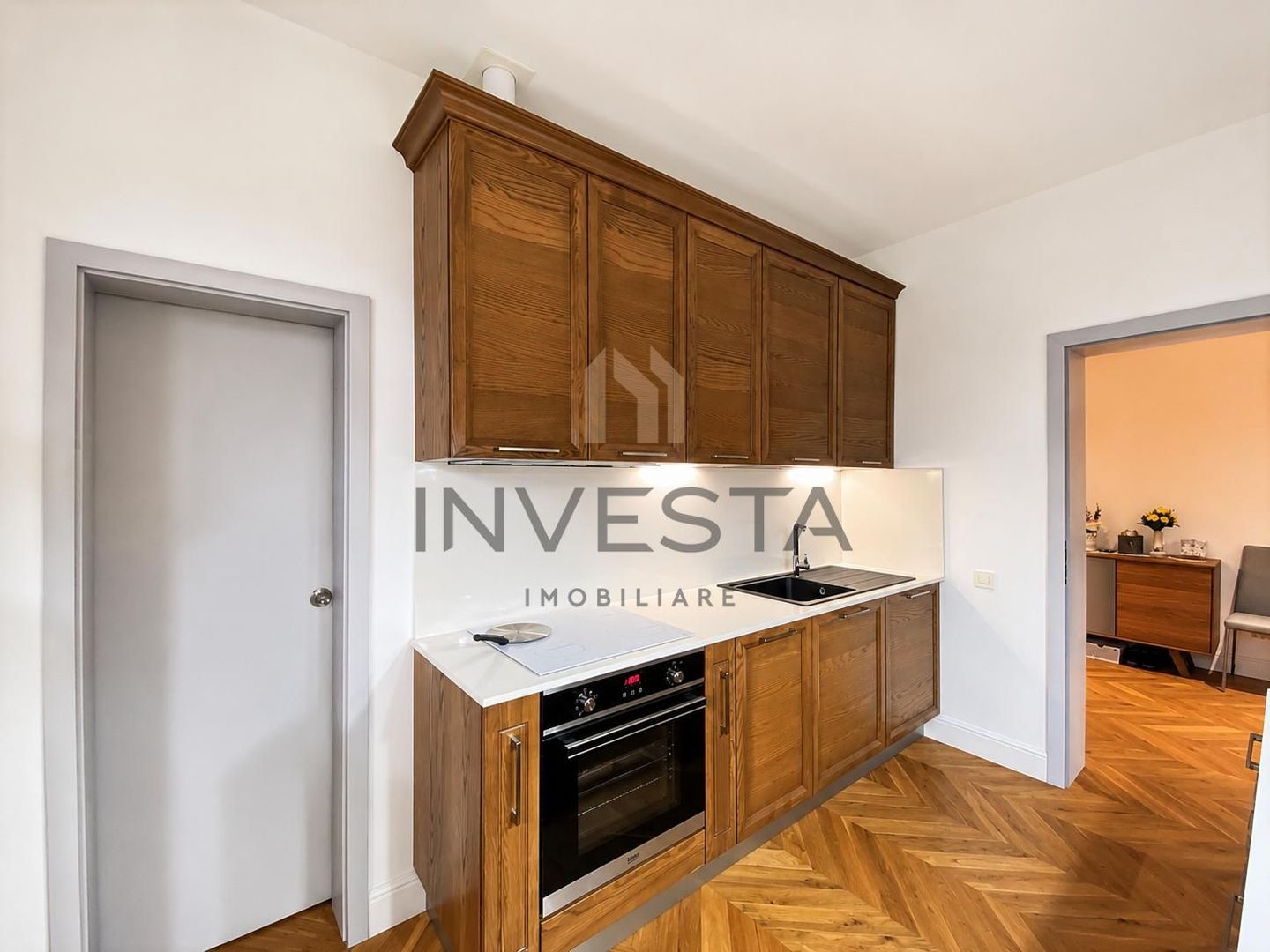 Apartament 4 camere premium 146 mp de inchiriat + garaj, zona Centrala - Poză 5