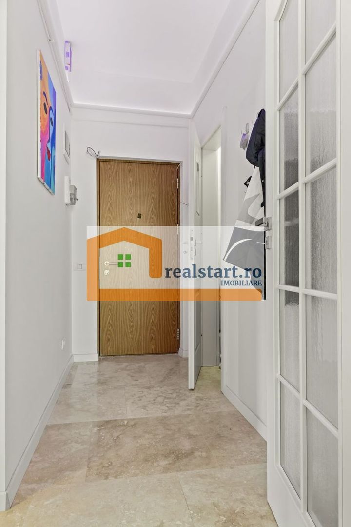 Pta Romana, Vedere spectaculoasa, Renovat total, inclusiv instalatii - Poză 6