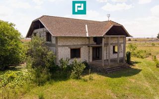 Casă impunătoare în Păuliş - Poză 2