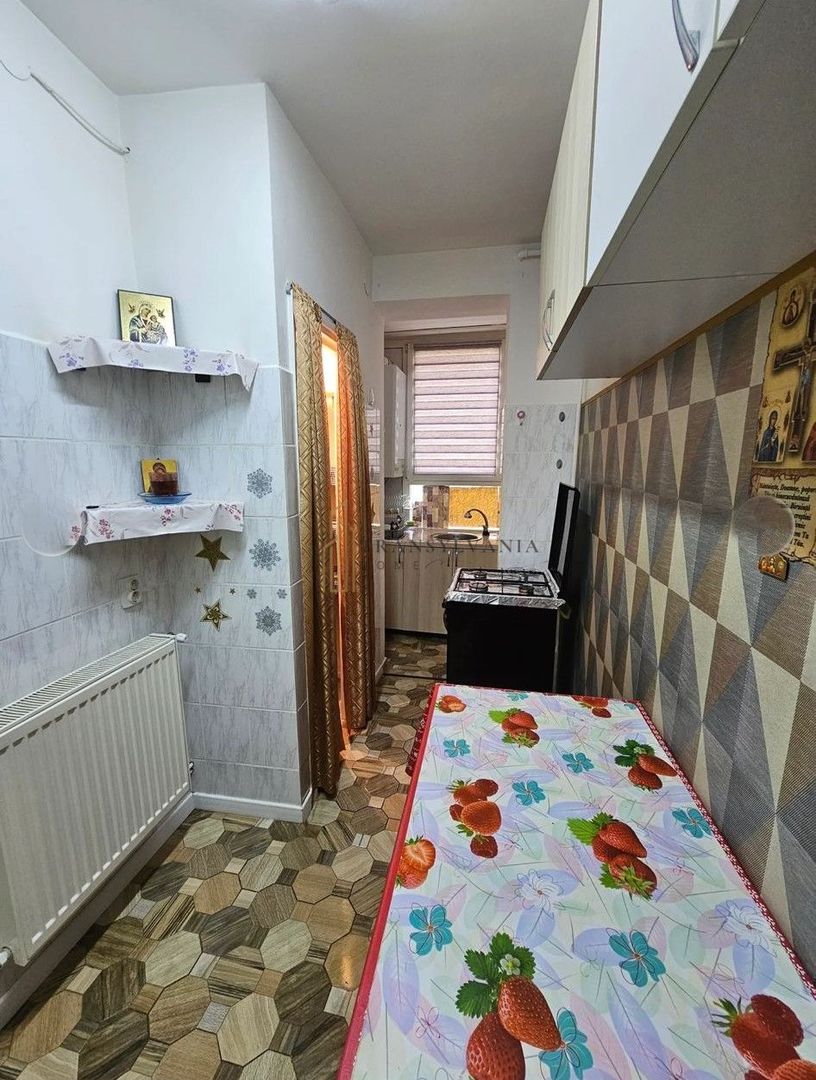 Apartament 2 camere, decomandat - Poză 7
