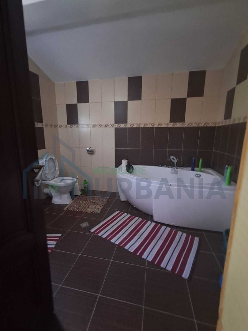 Casă cu 2 niveluri, compusă din 2 apartamente distincte, Tomesti - Poză 5