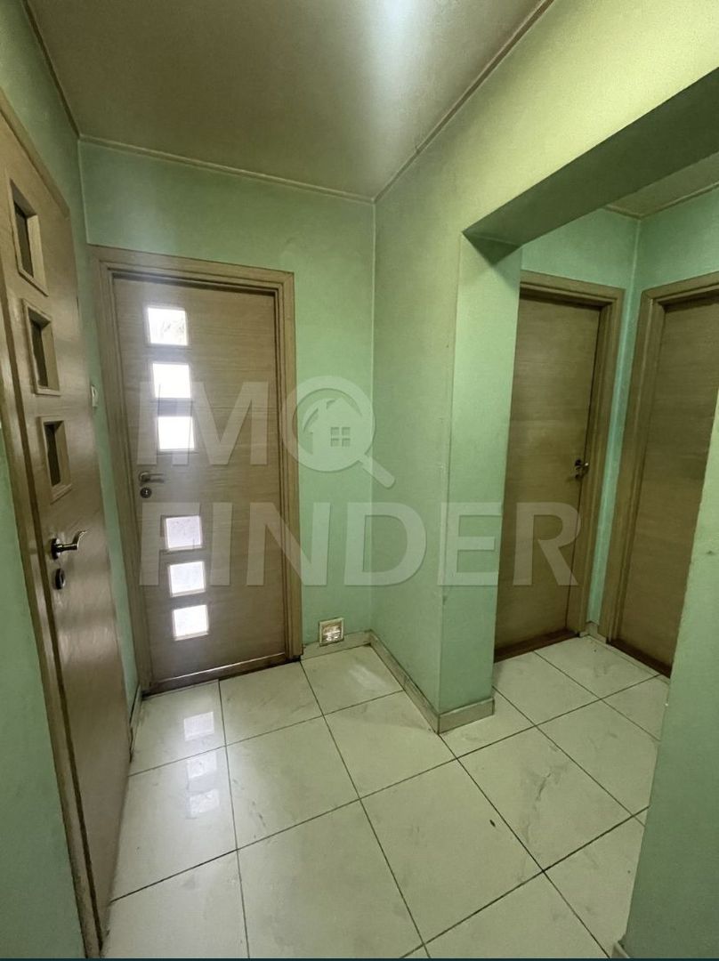 Vanzare 3 camere, decomandate, Grigorescu, zona Liceul O Ghibu - Poză 2