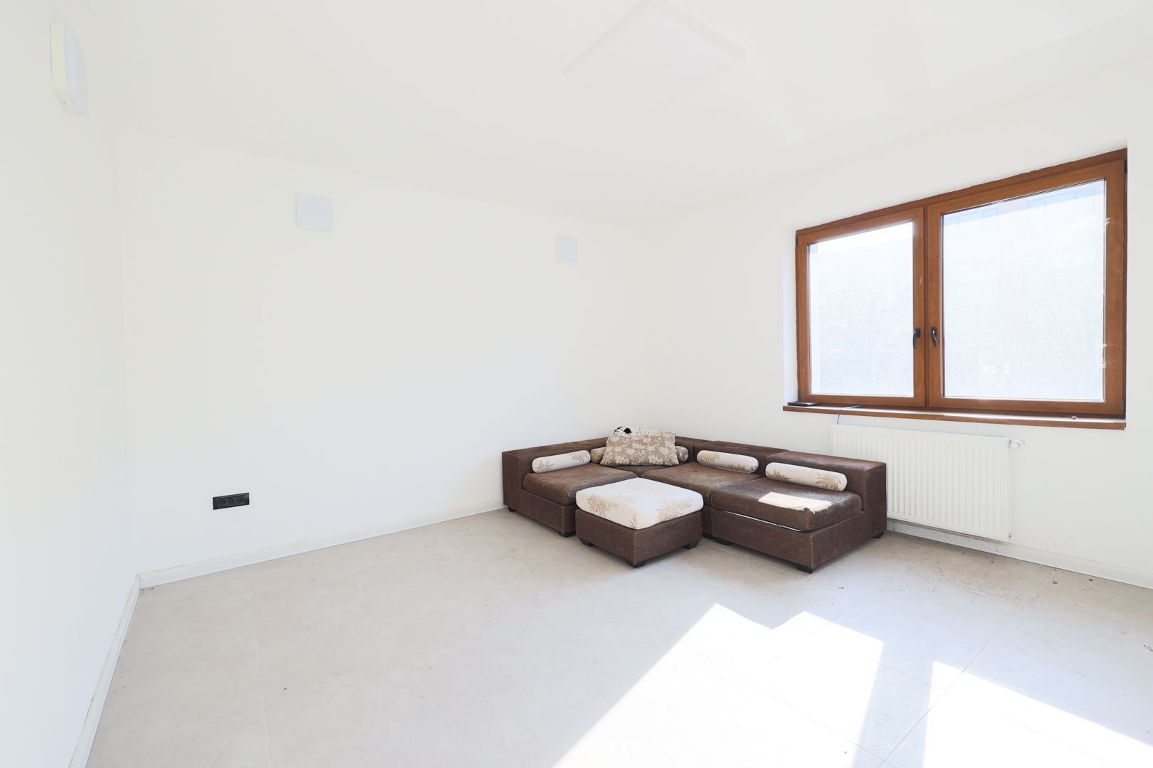 Cladire situata Ultracentral D+P+1E+M de inchiriat Comision 0 - Poză 8