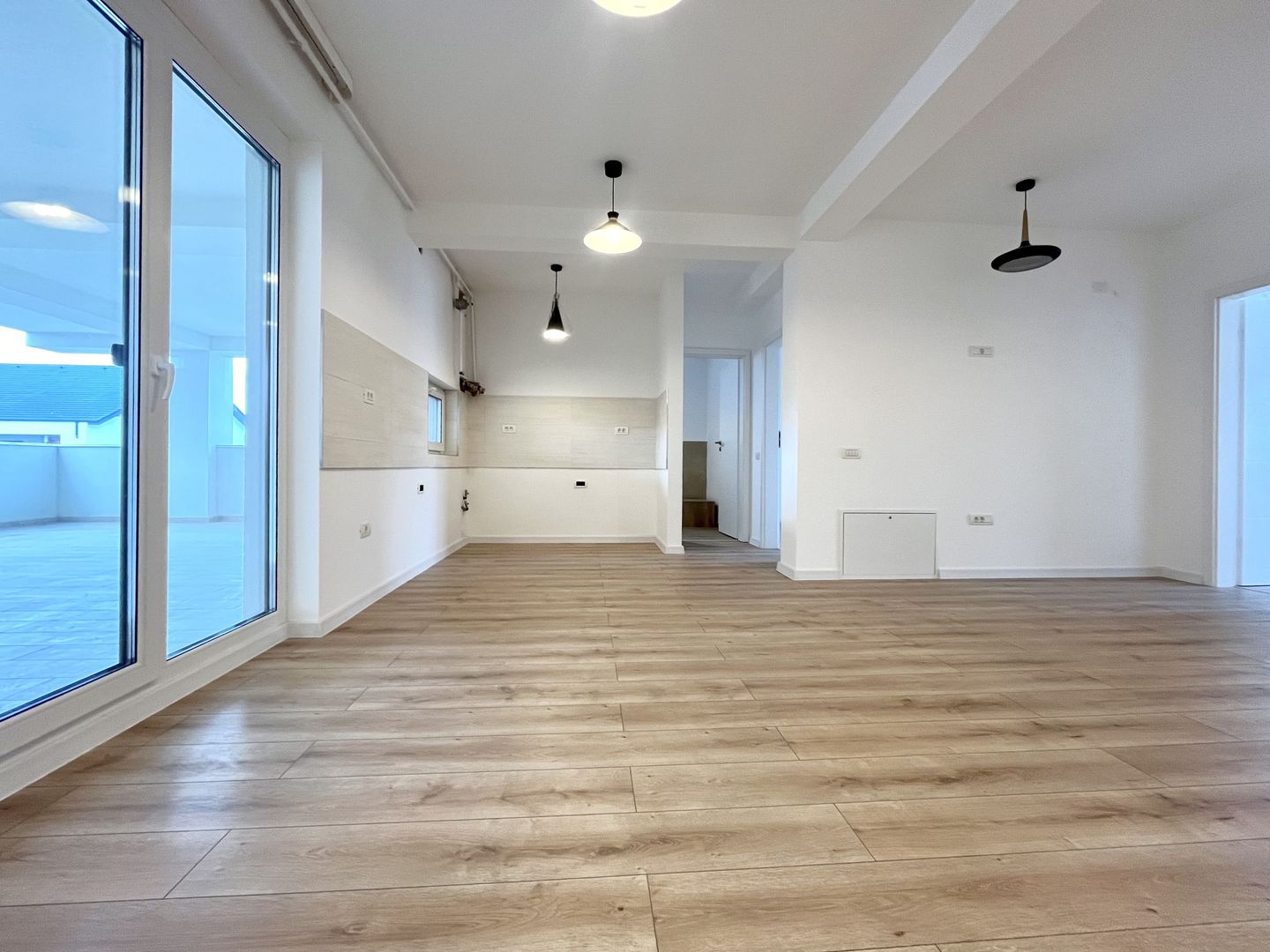 Penthouse cu 3 camere, terasă acoperita 43 mp, Dumbrăvița – Kaufland - Poză 3