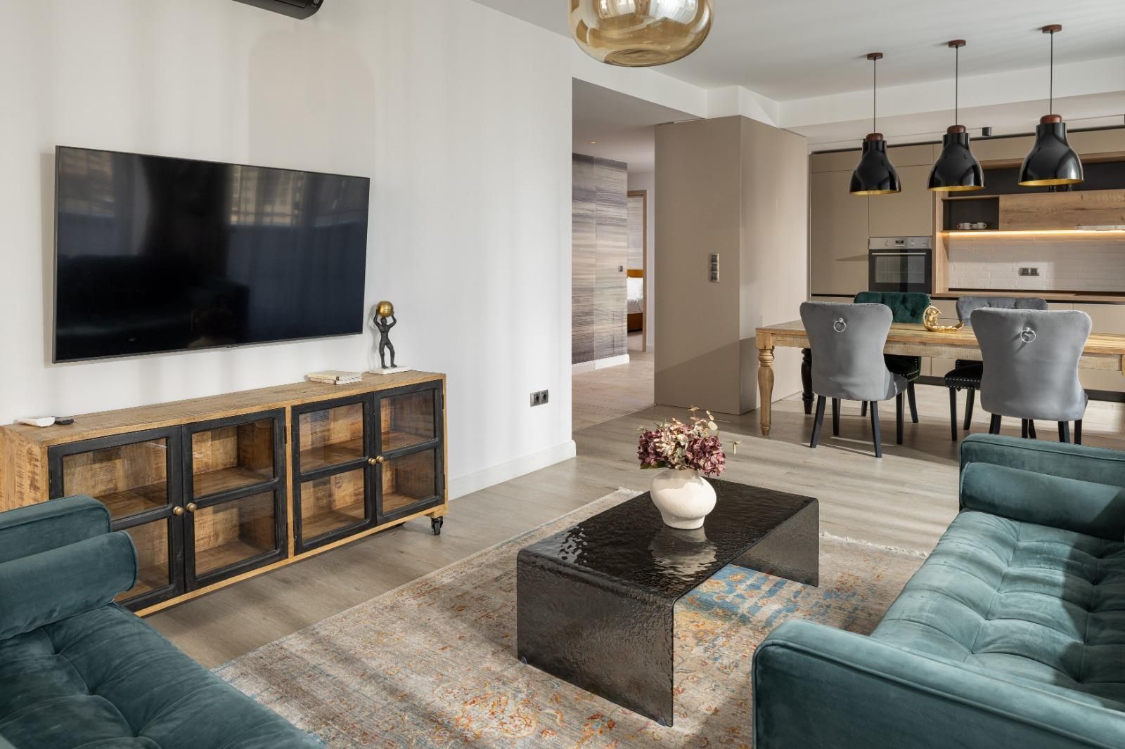 Penthouse 4 camere Kasper | Terasa 160mp cu View si Jacuzzi - Poză 1