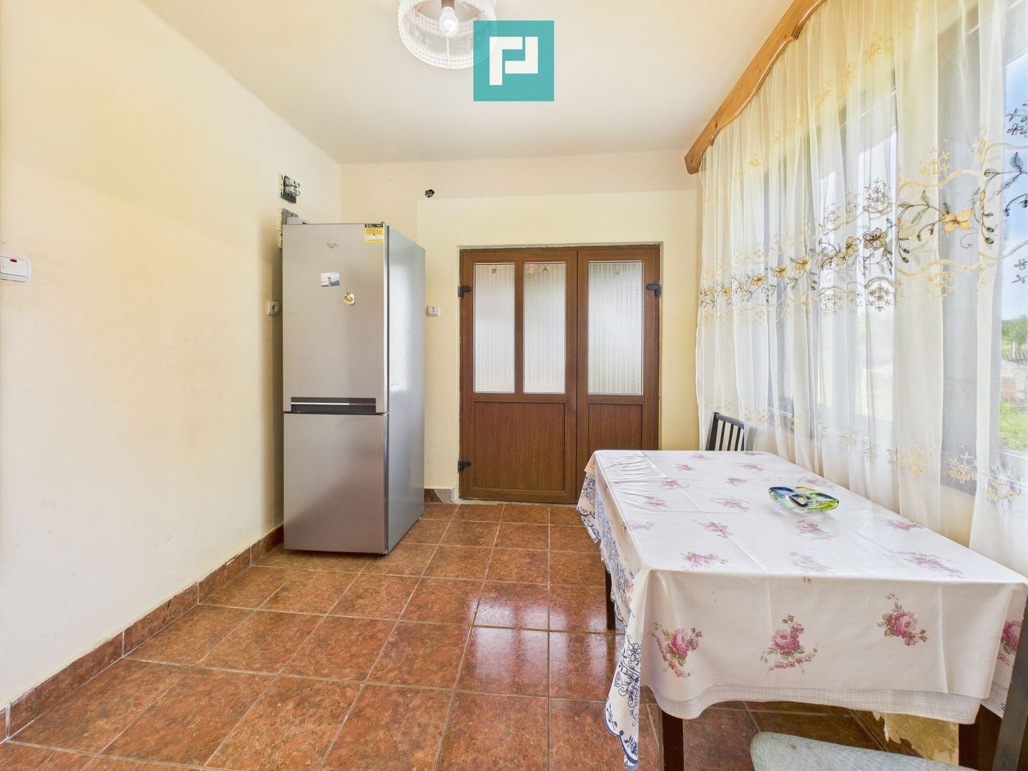 Casă cu teren de 4707 mp în Hălmăgel, județul Arad - Poză 14