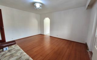 Apartament 2 dormitoare+ living, zona Bucovinei! - Poză 1