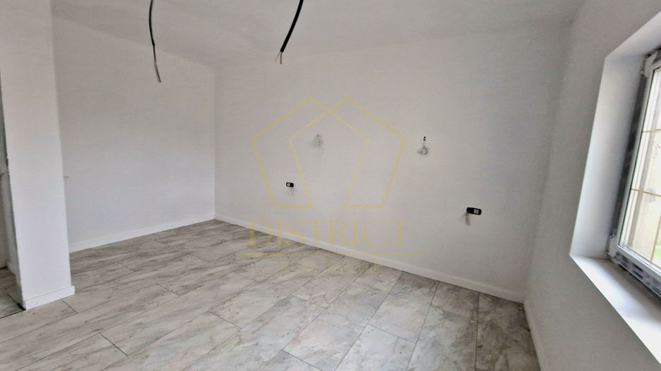 Duplex spatios cu 5 camere | Mosnita Noua - Poză 8